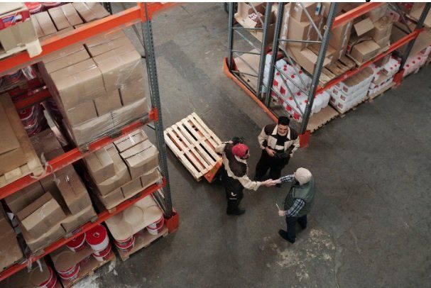 warehouse communication benefits
