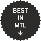 Insigne noir avec inscription blanche : « BEST IN MTL » et une fleur de lys.