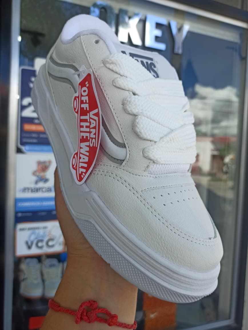 ZAPATILLAS VANS HYLANE (Z012).BLANCAS