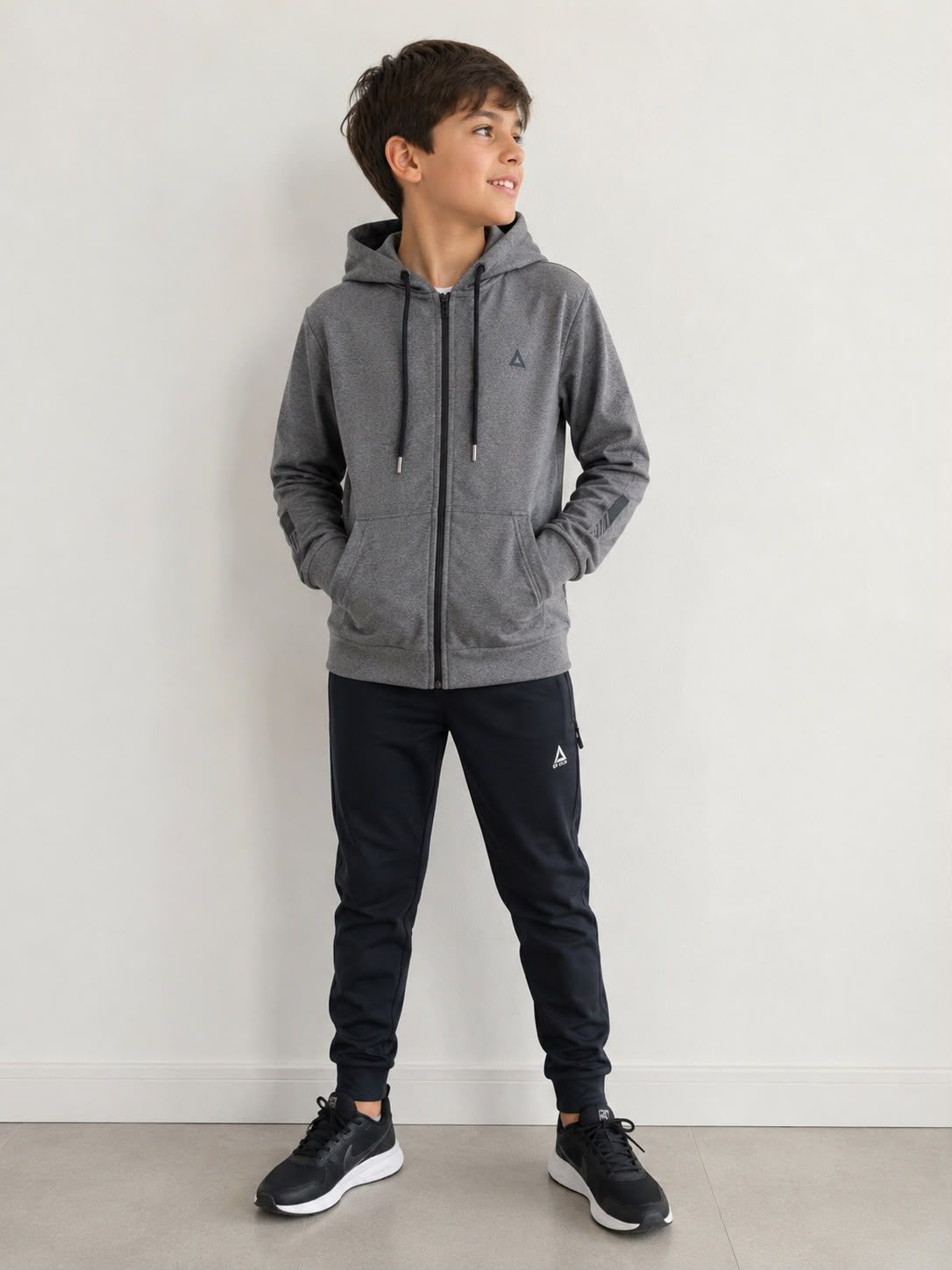 CAMPERA NIÑO UNISEX TERMICO FRISADO CON CAPUCHA (CMÑ011)