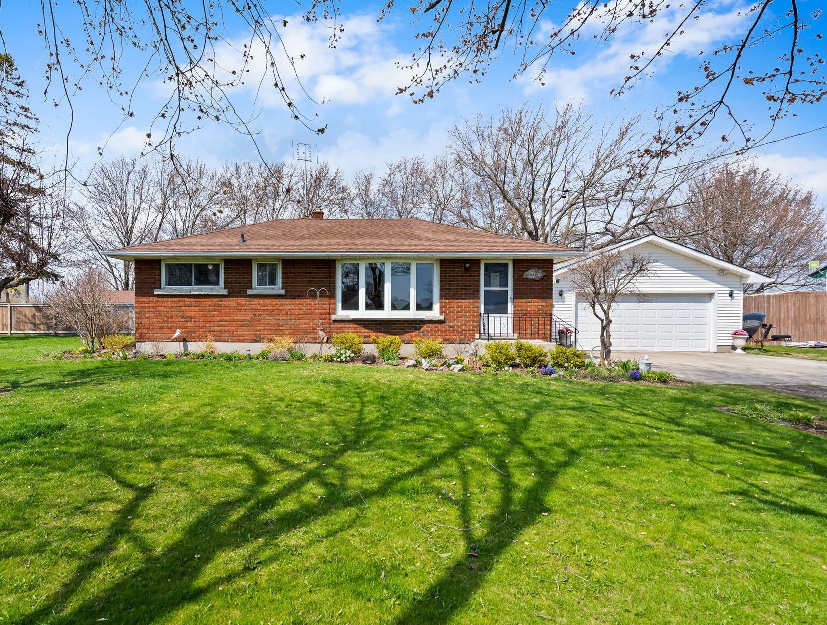A detached bungalow in Port Colborne.
