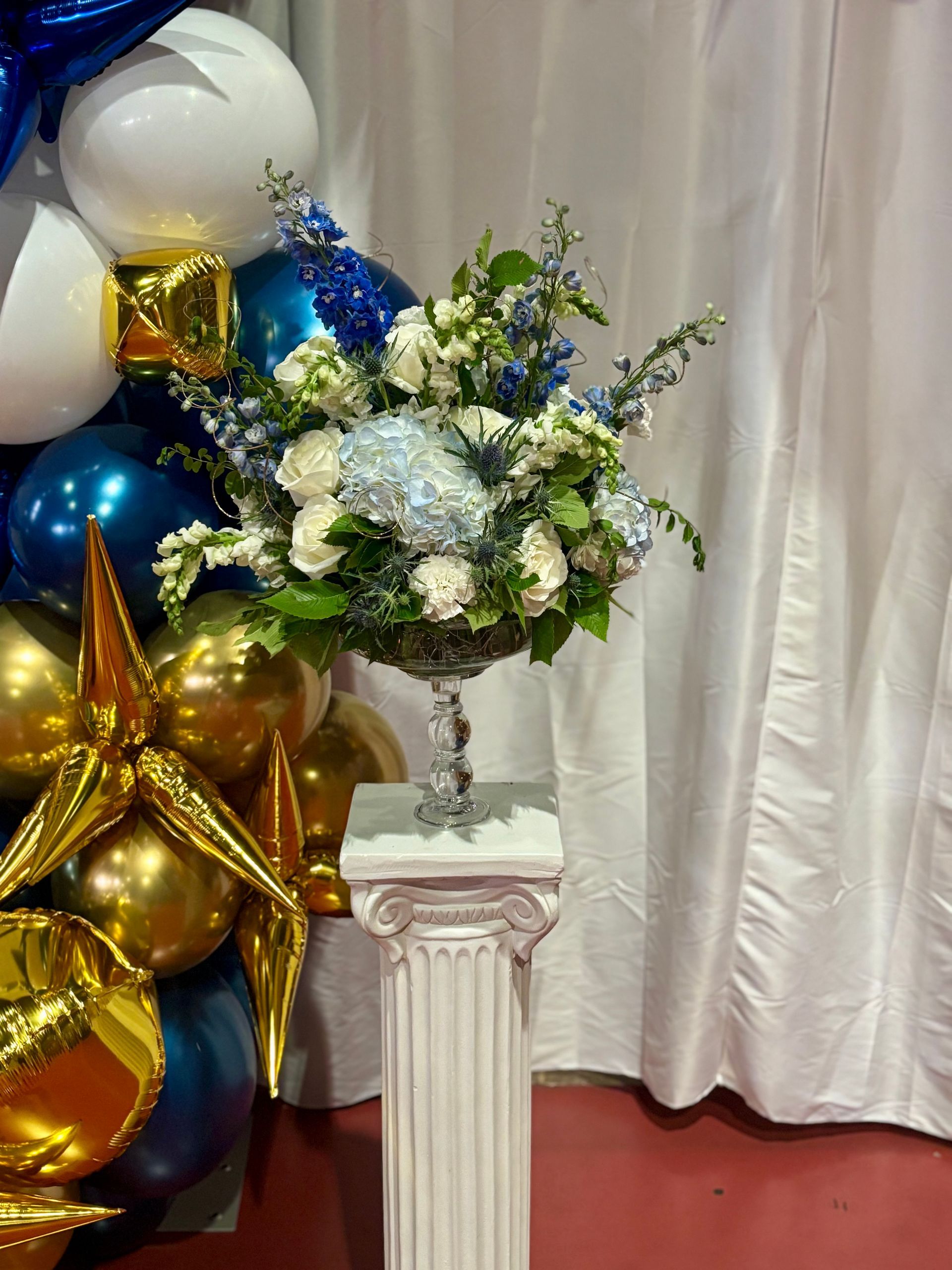 special event flowers and balloon decor