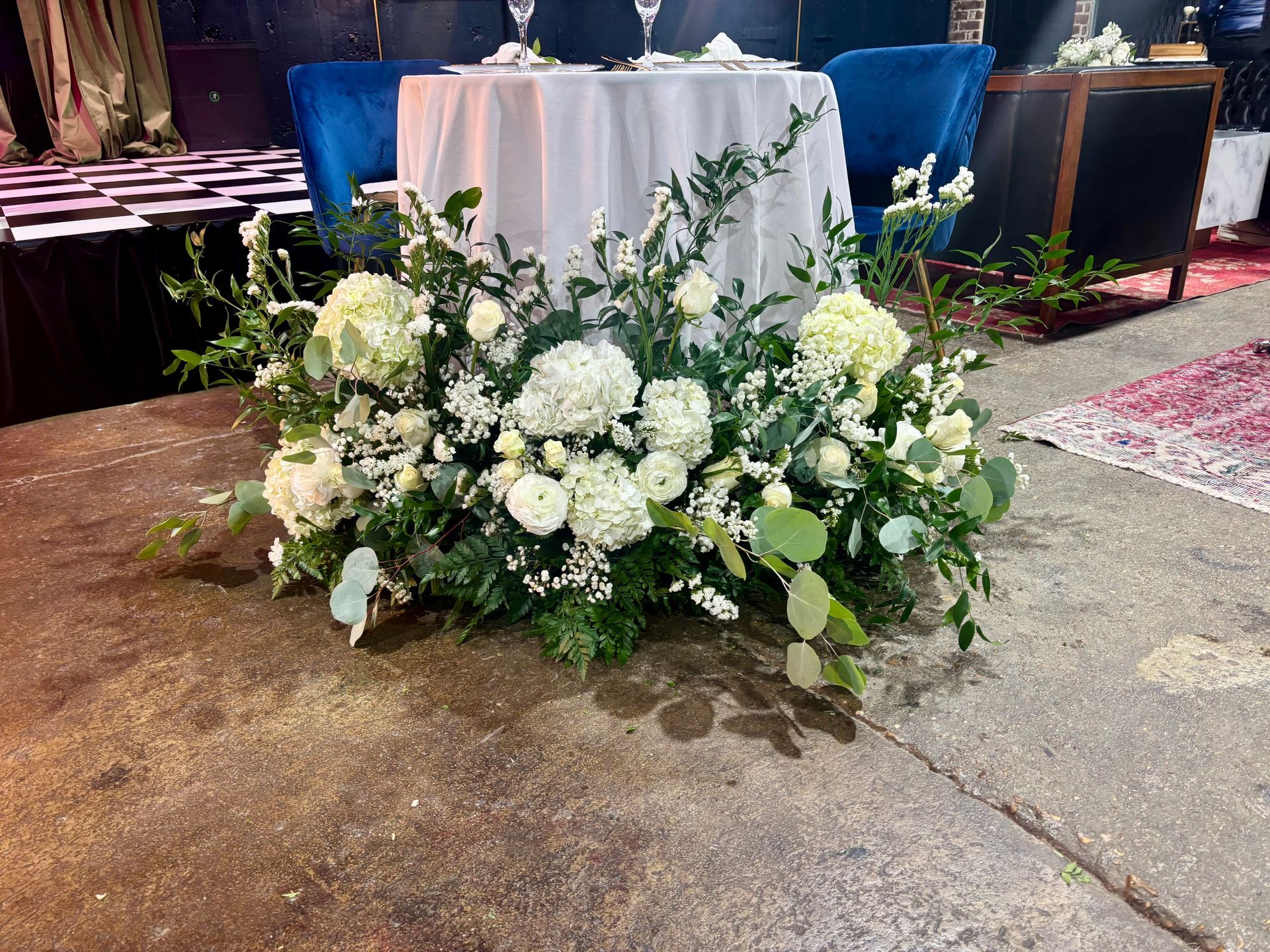 white wedding flowers