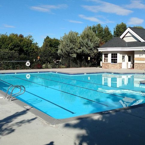 Commercial pool