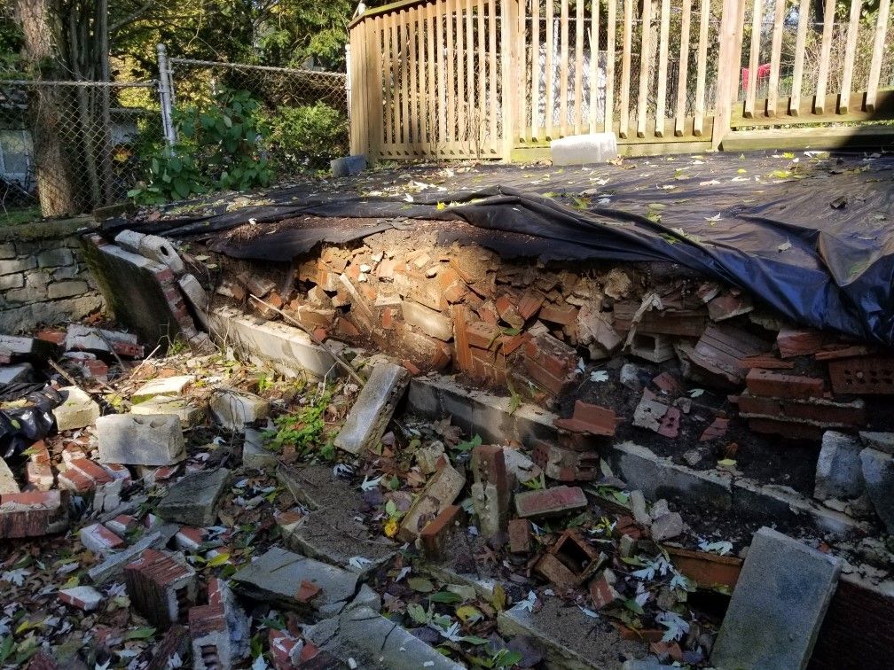 Outdoor Retaining Walls Before | Mt Lebanon, PA | Michener Chimney & Masonry LLC