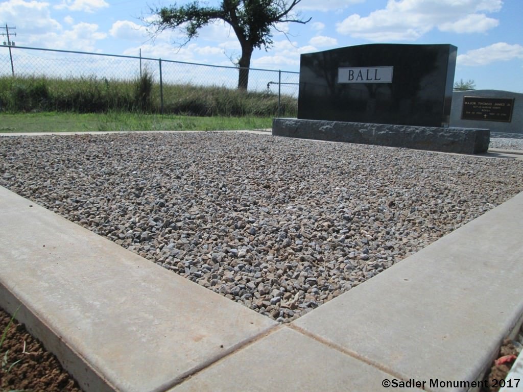 Headstones & Gravemarkers Portfolio of Sadler Monument
