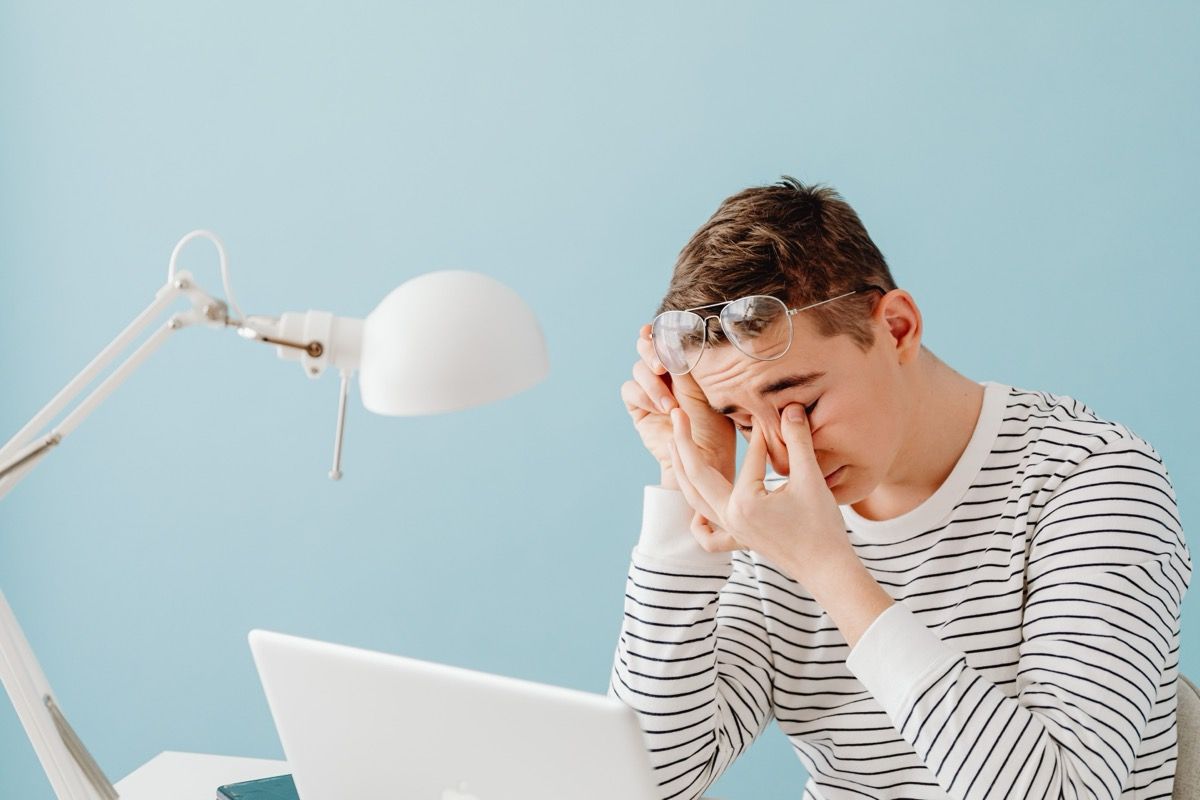 Creating an eye-friendly workplace