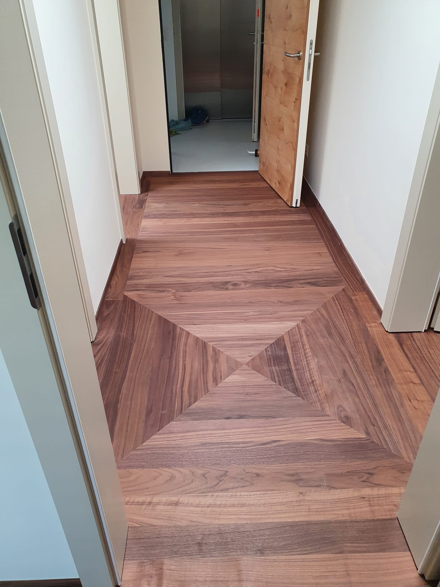 Parquet brun posé