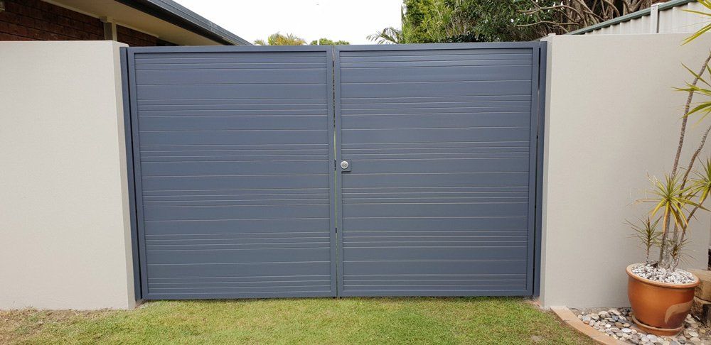Aluminum Grey Gates Closed — Aluminium Gates in Burleigh Head, QLD