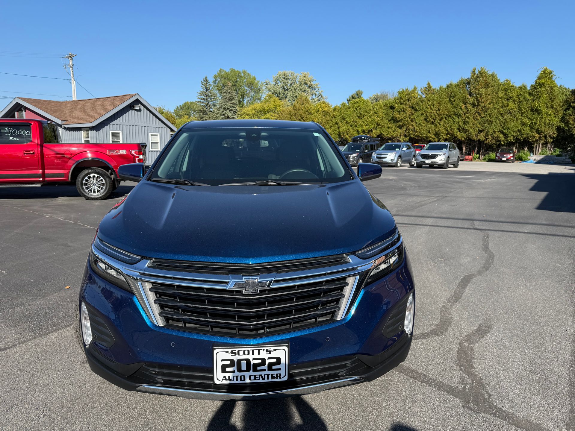 2022 Chevrolet Equinox LT's photo