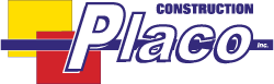 Le logo de Placo Construction Inc. présente des formes jaunes, rouges et bleues qui se chevauchent. Le nom de l'entreprise est en blanc.