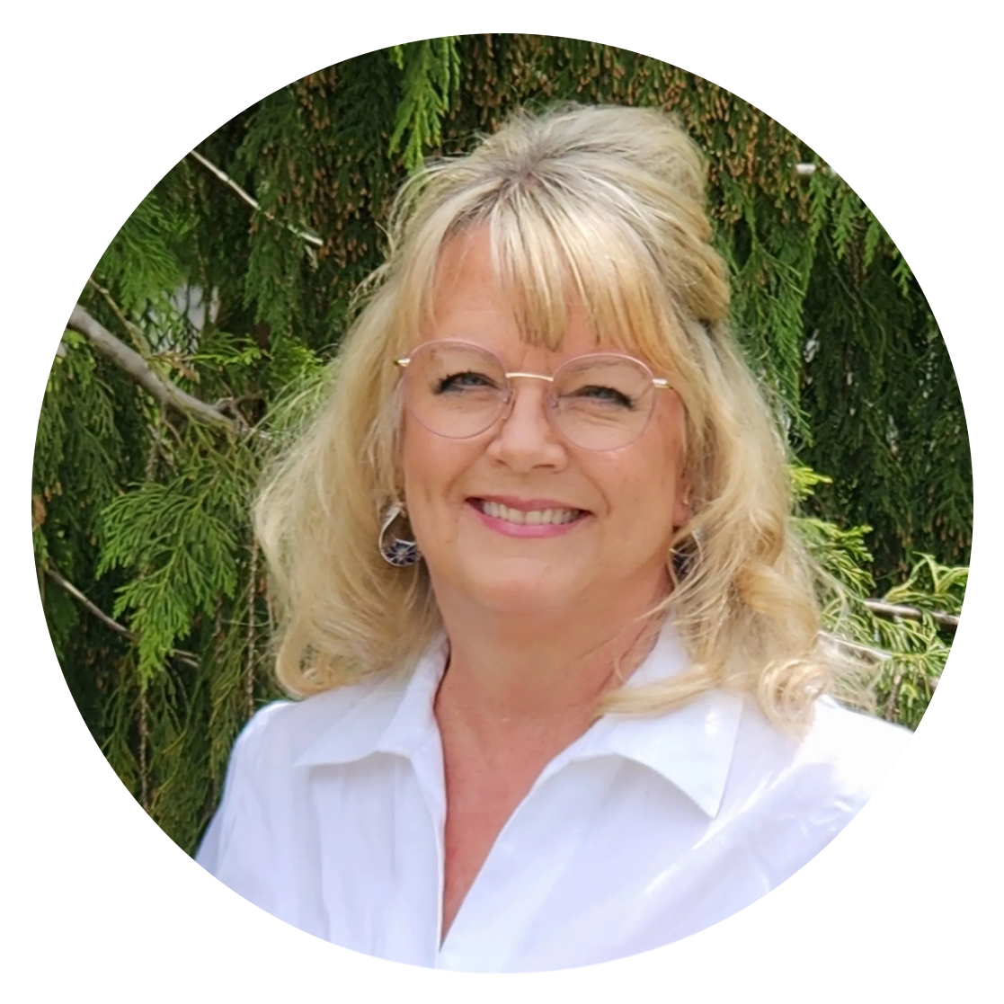 Bonnie Fullerton's Love your life consulting logo