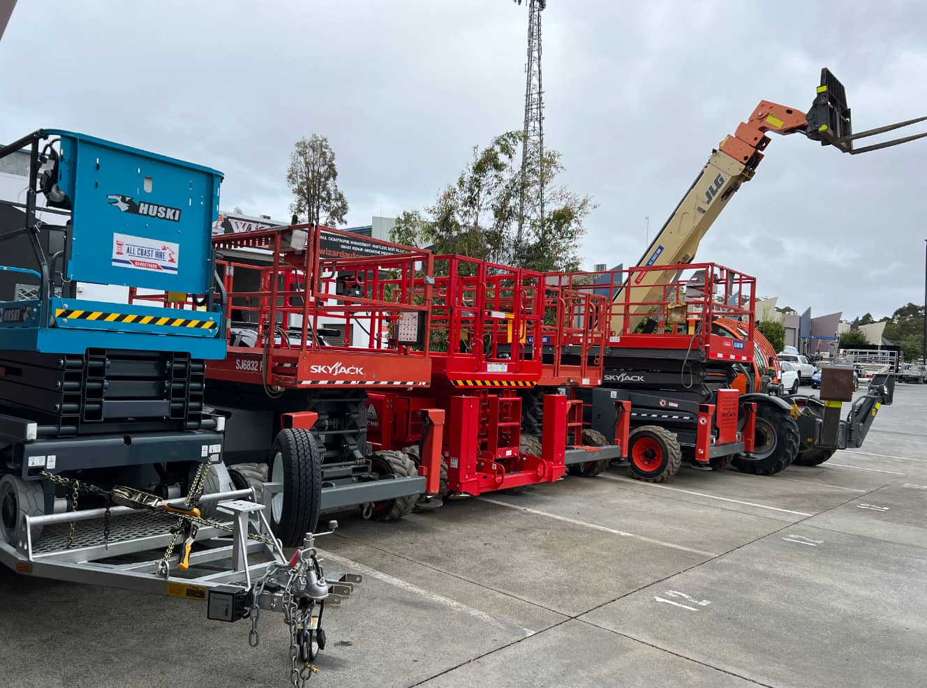 TILT TRAY HIRE Browns Plains