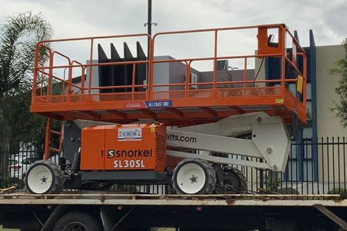 30 FT RT Snorkel Lift