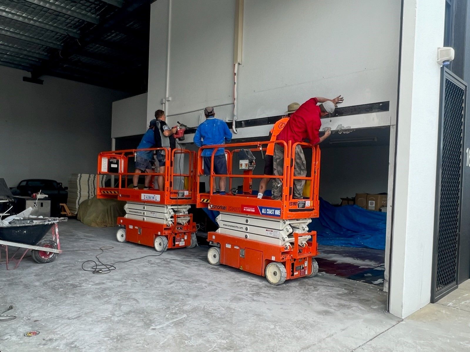 electric scissor lift gold coast
