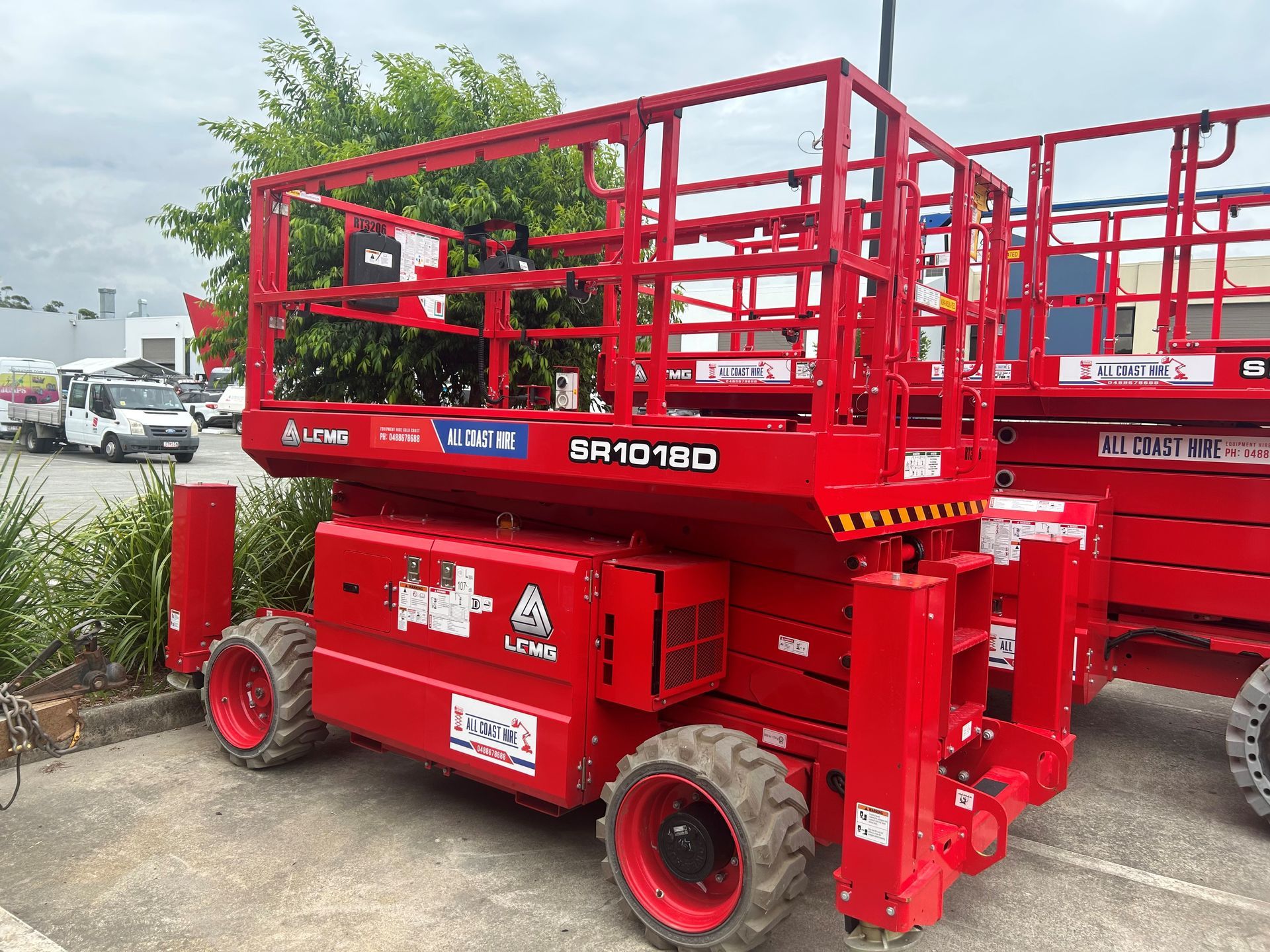 rough terrain scissor lifts