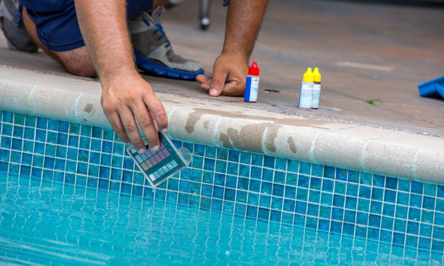 Testing Swimming Pool Chemicals Testing Swimming Pool Chemicals
