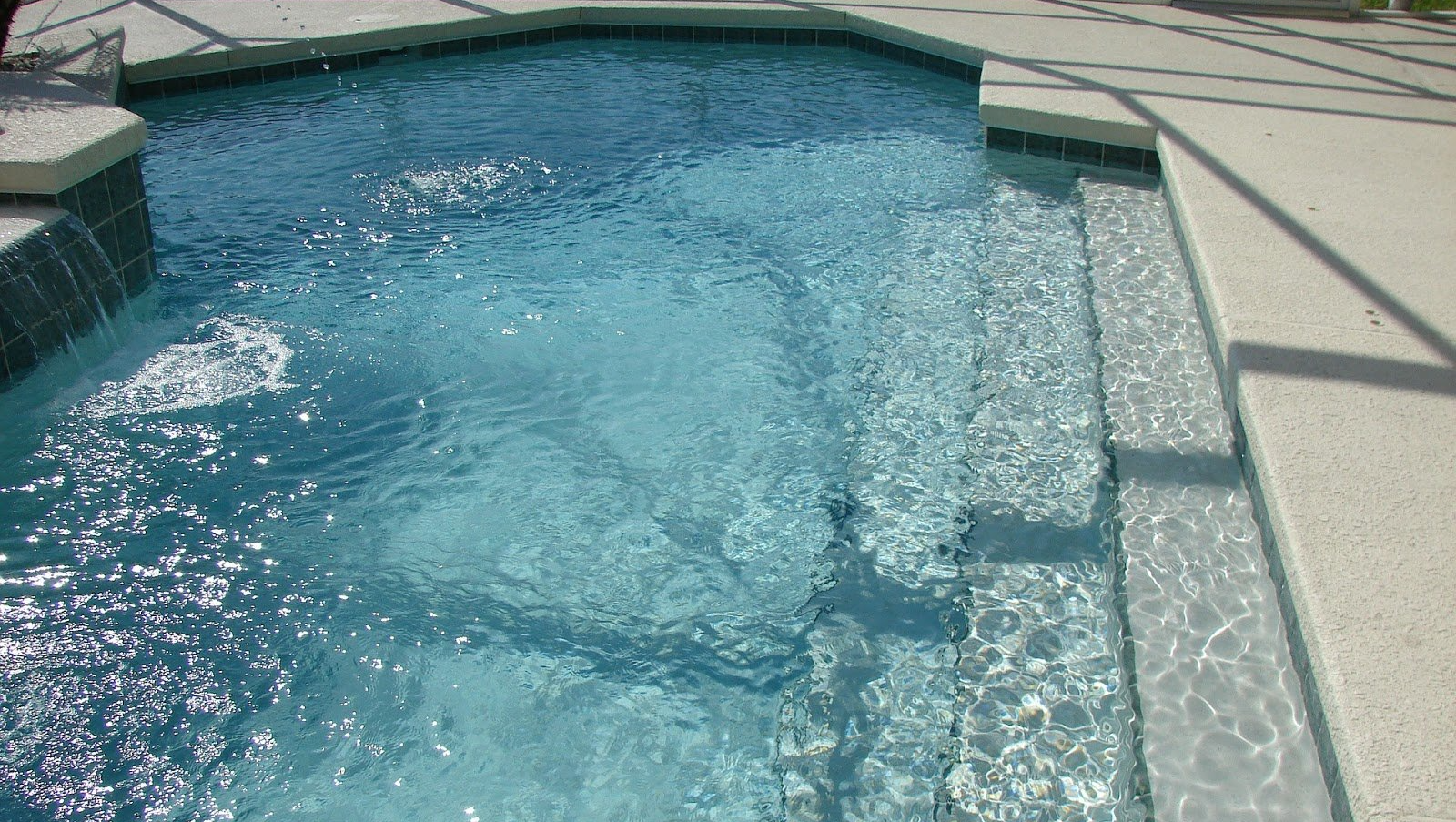 clean in ground pool