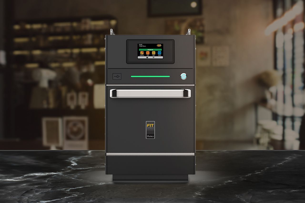 forno micro-ondas Speed Oven Prática FIT Express sobre um balcão.
