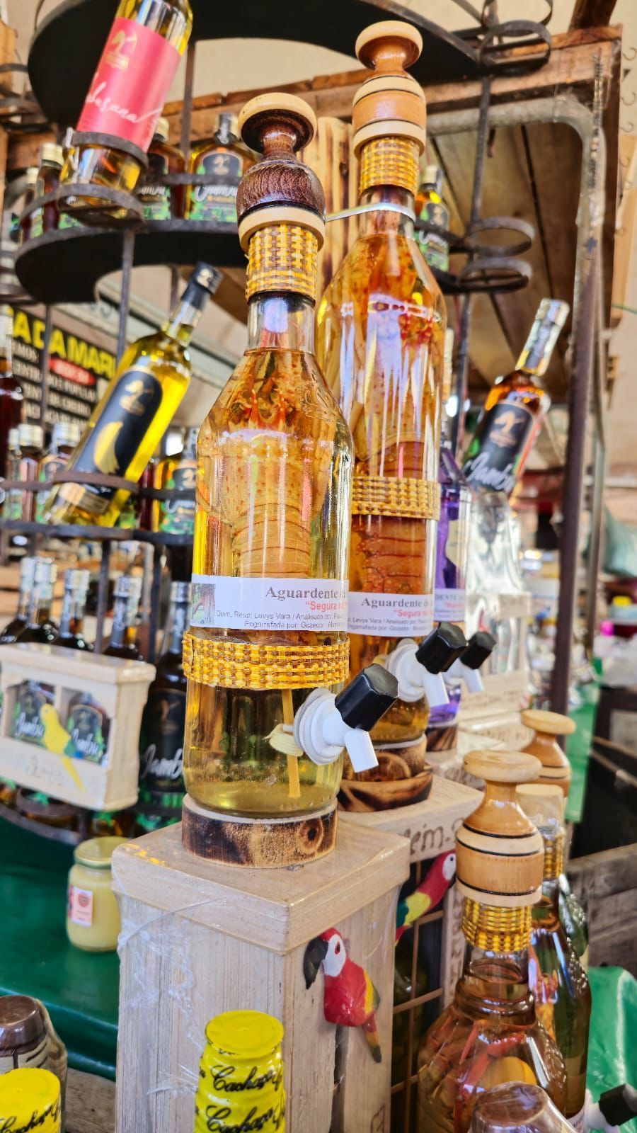 Bebidas da amazônia no Mercado Ver-o-peso de Belém do Pará.