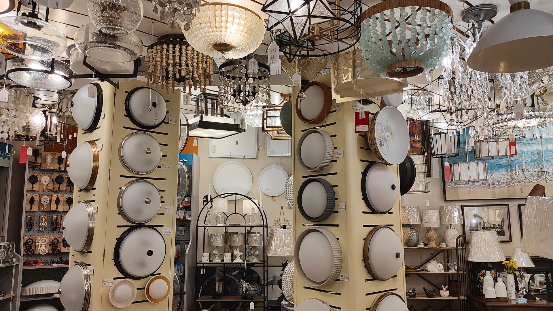 A store filled with lots of different types of lights.