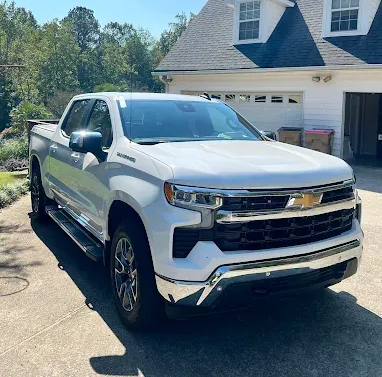 Chevy Silverado windshield replacement company near Gainesville, GA