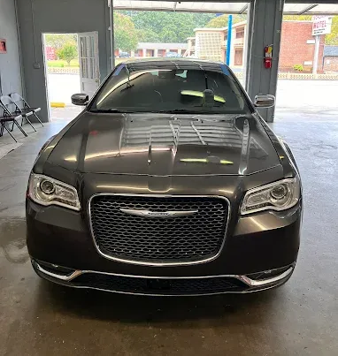 Chrysler windshield replacement in Gainesville, GA Chrysler windshield replacement in Gainesville, GA