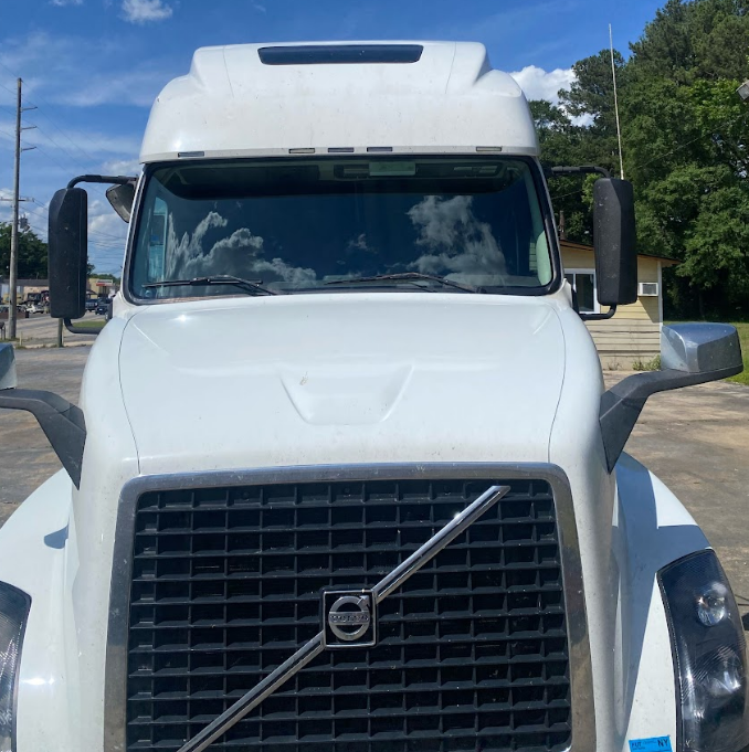 Semi glass replacement near Gainesville, GA