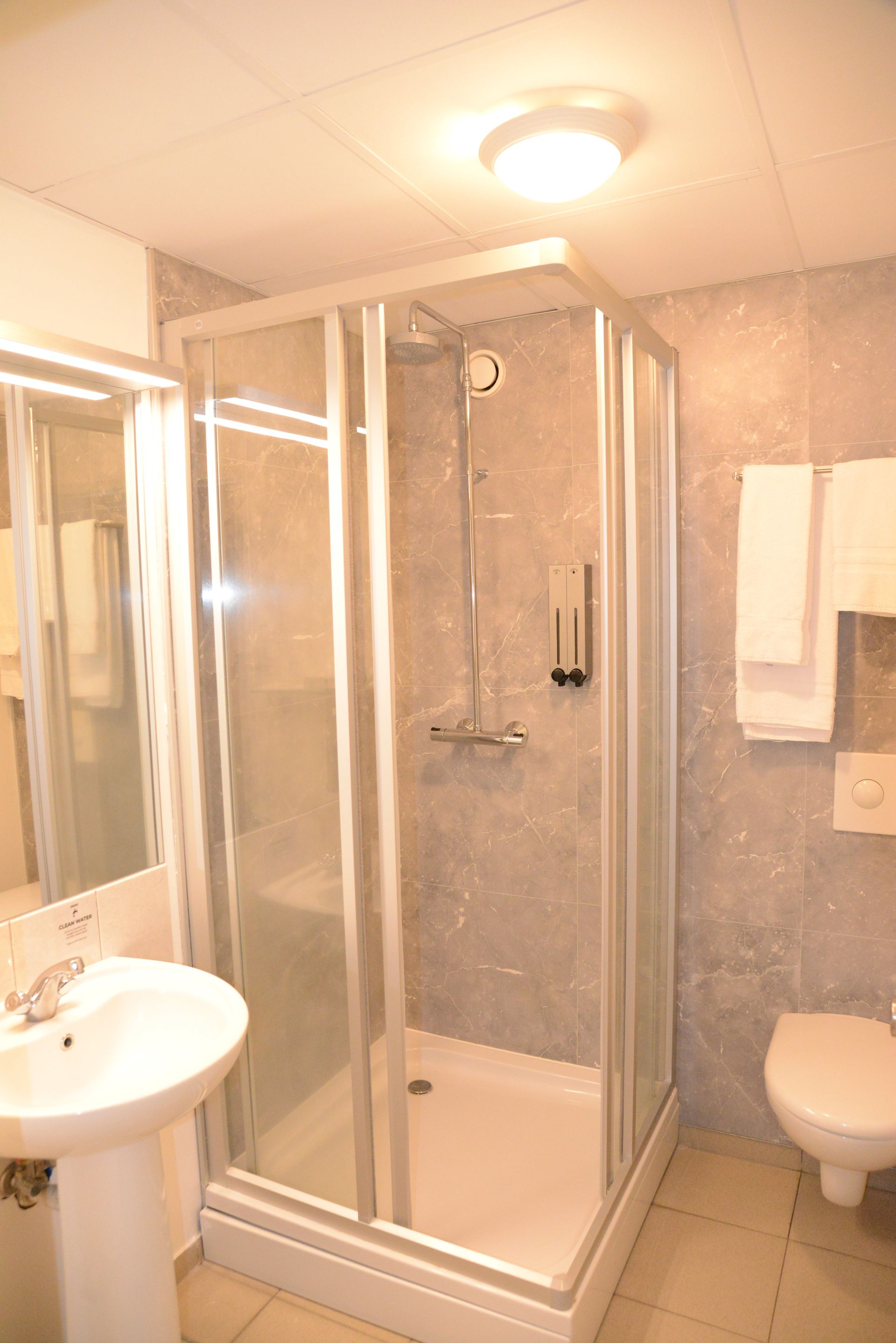 Standard double / twin picture showing the bathroom.