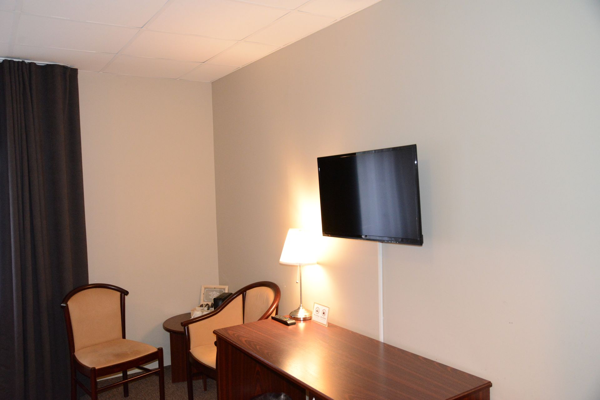 Standard double / twin picture showing the room.