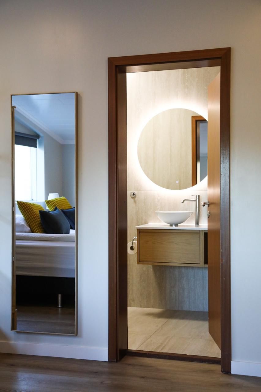 Superior Deluxe picture showing the room.
