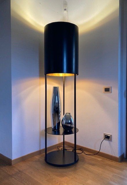 lampada in acciaio