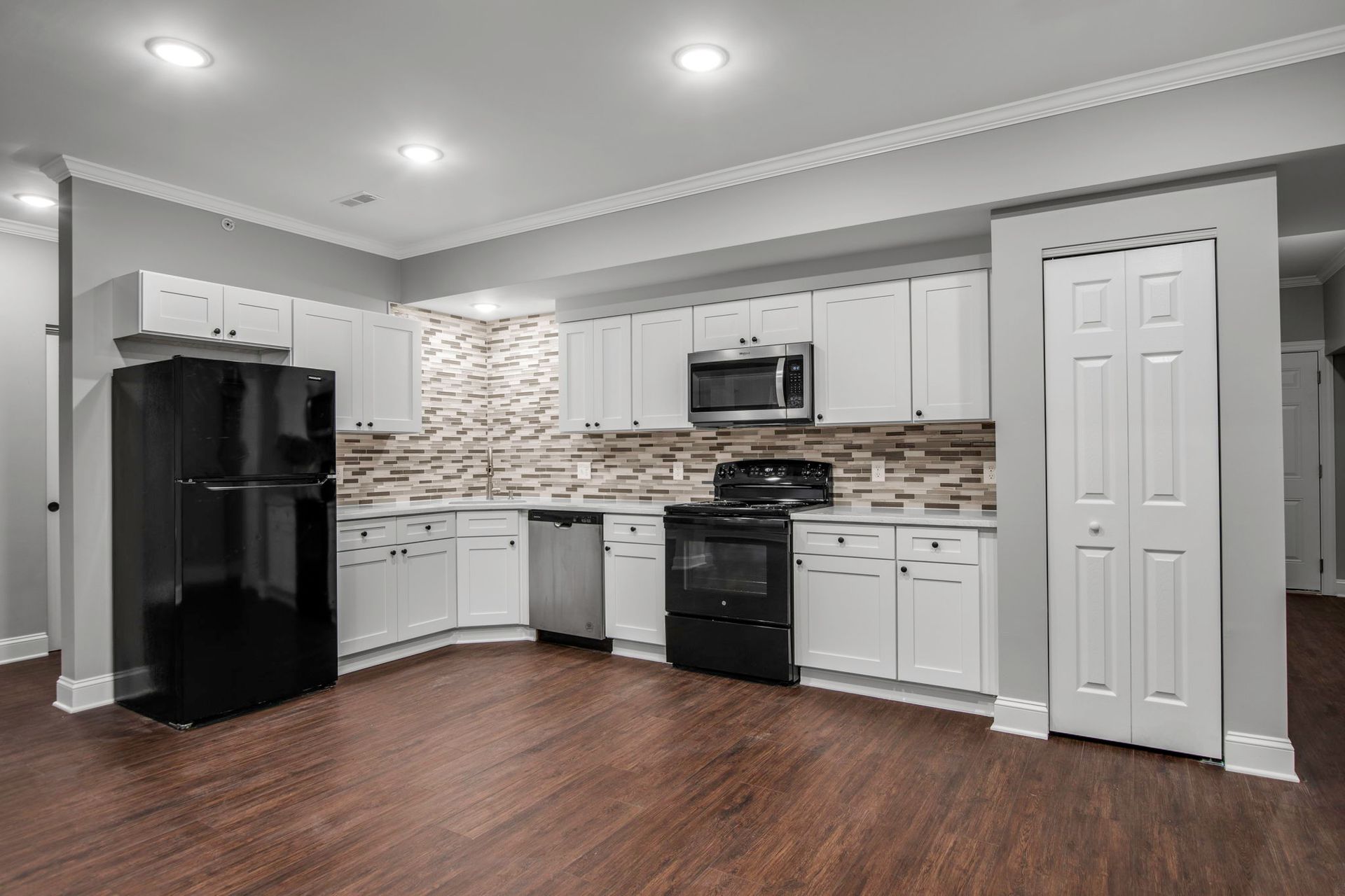 Kitchen preparation space with modern design and storage units