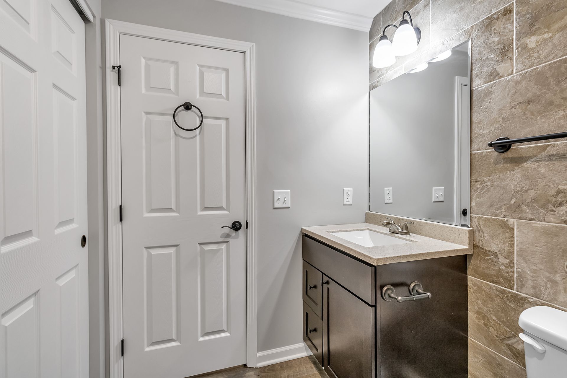 Residential washroom with contemporary bathroom design