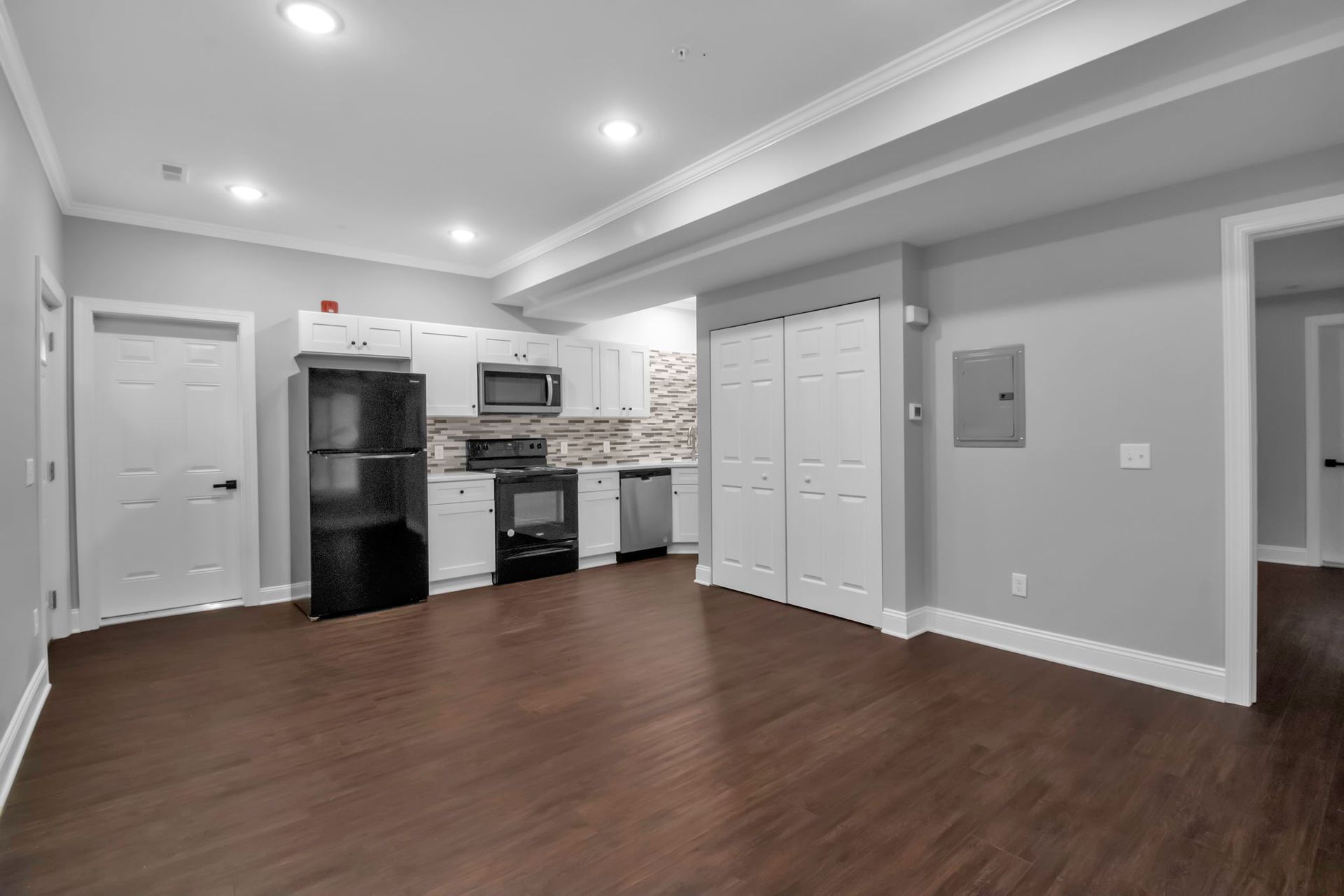 Kitchen workspace with contemporary cabinet layout
