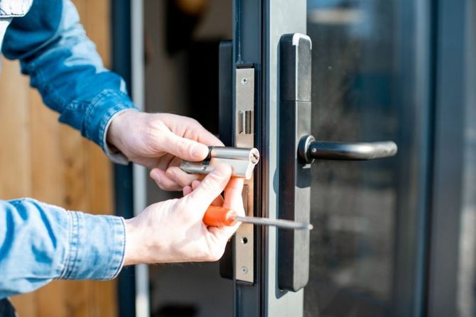 Locksmith services 