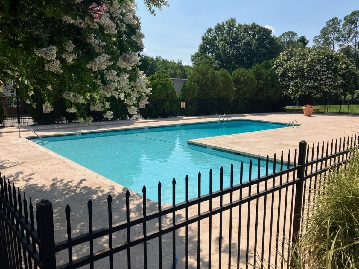 L-Shape Swimming Pool Long Beach, MS — Greenscape Brothers