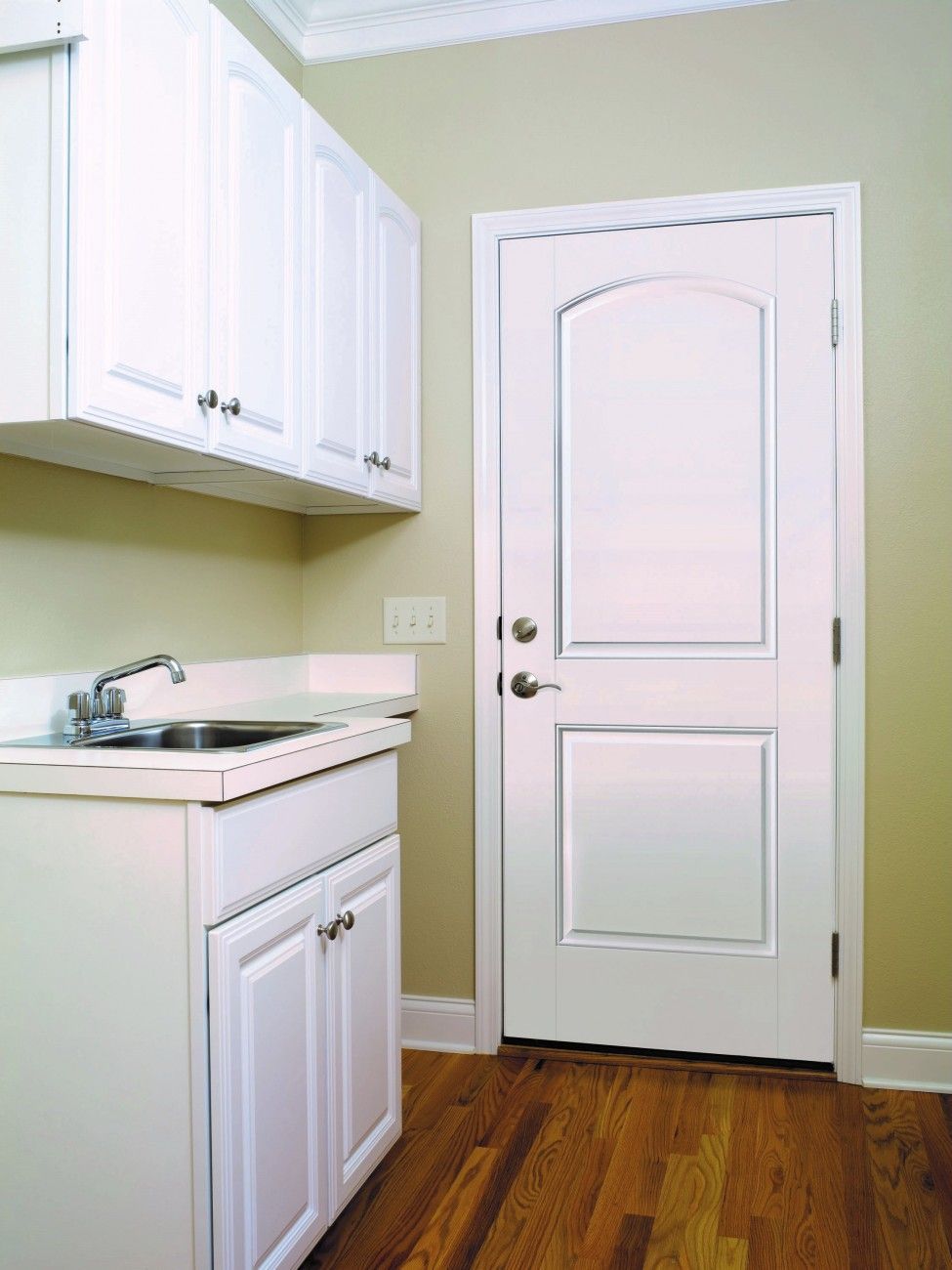 
Interior Door
