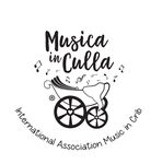 Logo per “Música in Culla” con una ruota di carrozzina e note musicali, International Association Music in Crib
