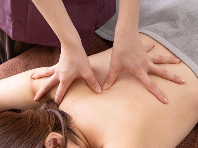 Deep tissue back massage in Coventry