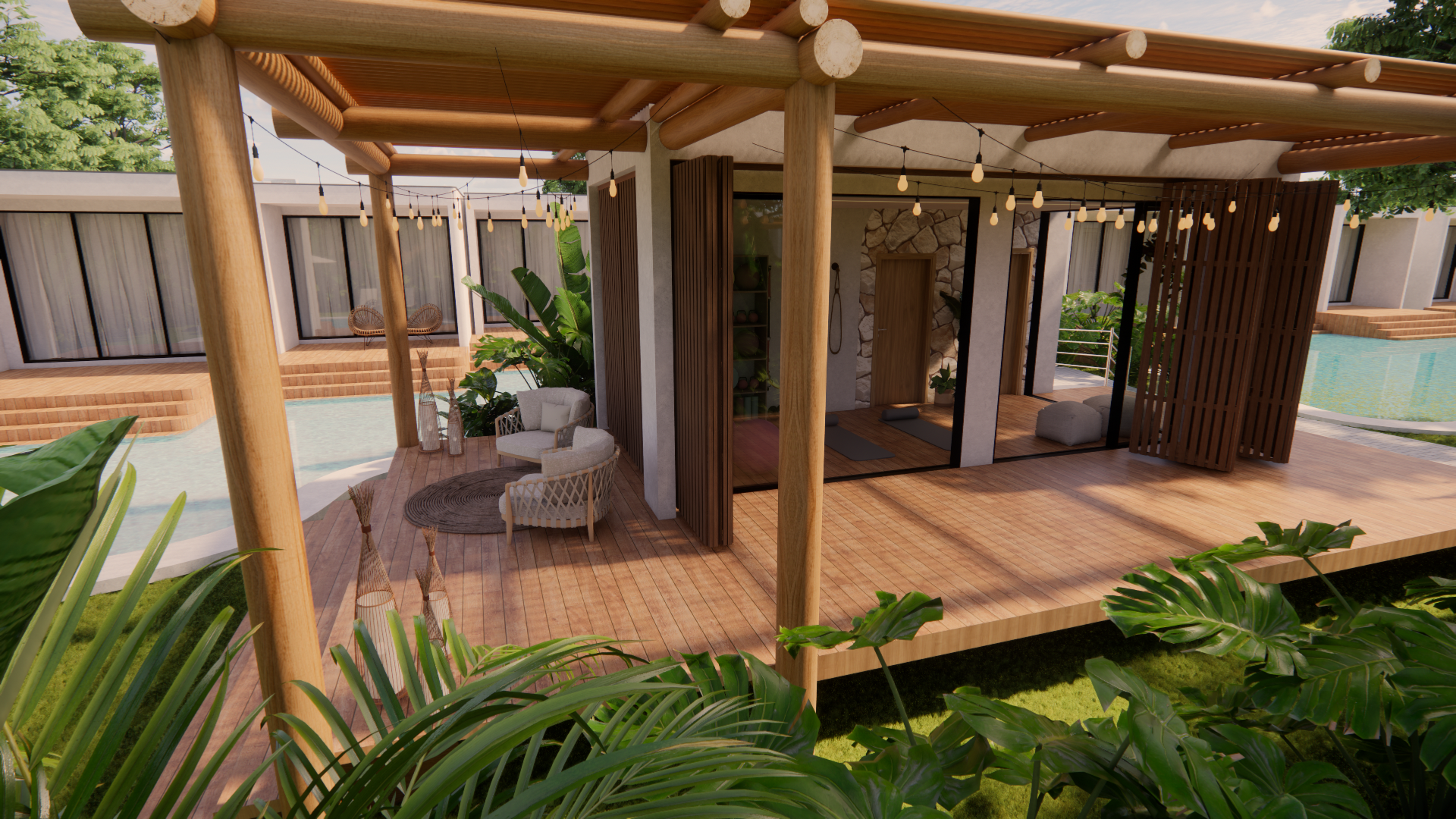 Deck de madeira com área de estar com vista para a piscina e vegetação exuberante. Luzes de corda decoram o espaço.