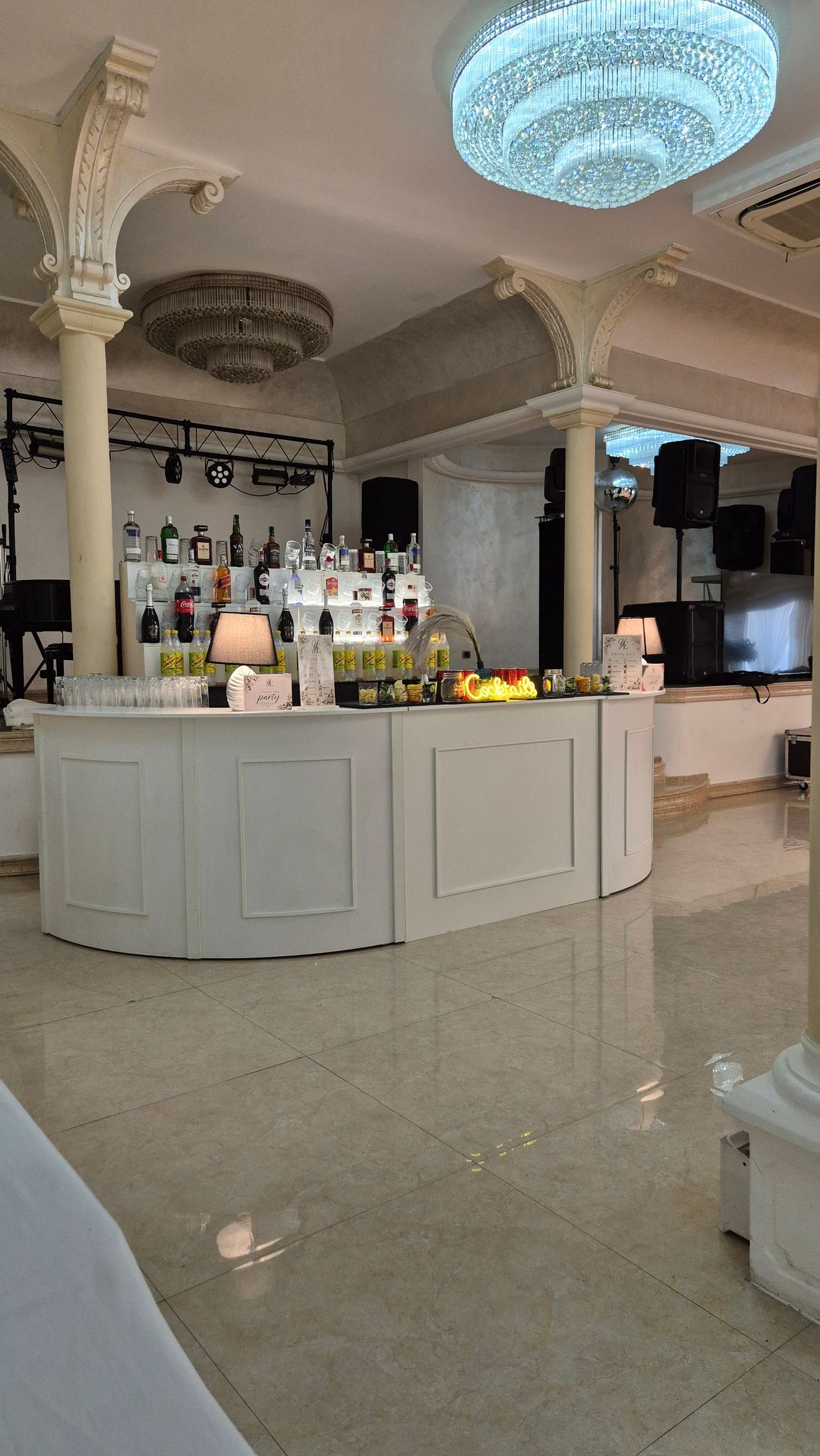 Allestimento elegante per matrimonio Kosher