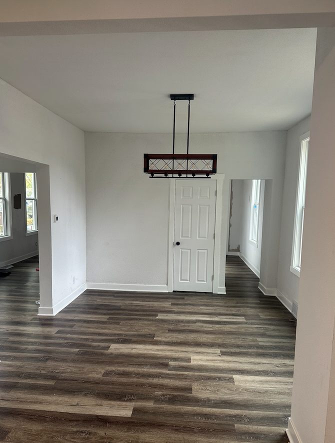 Post Flip Dining Room