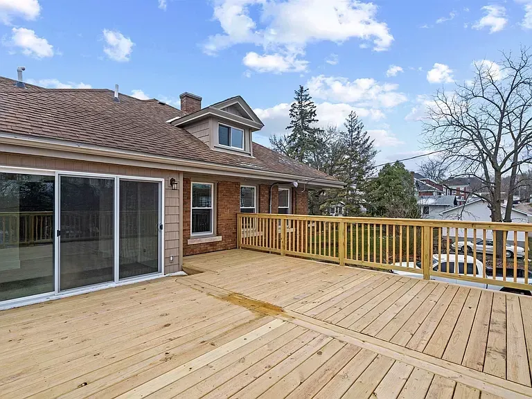 Mid Level Deck Build 25,000