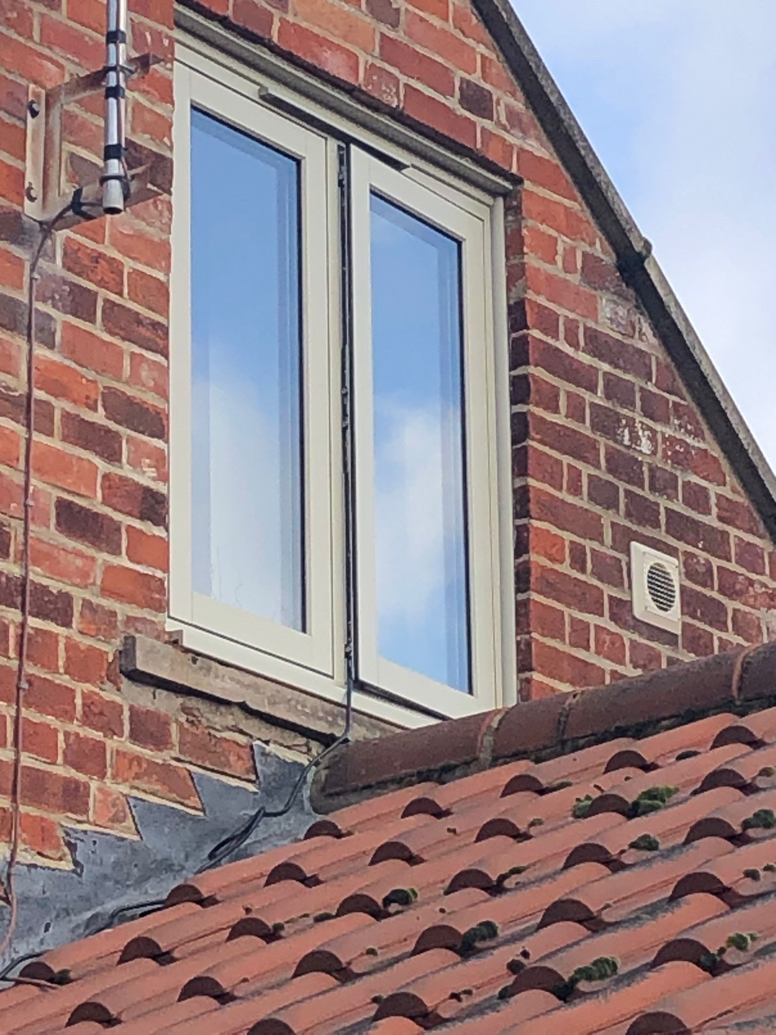 aluminium window installation