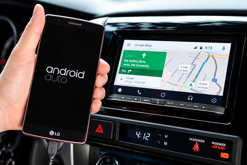 collegamento del telefono con l'auto