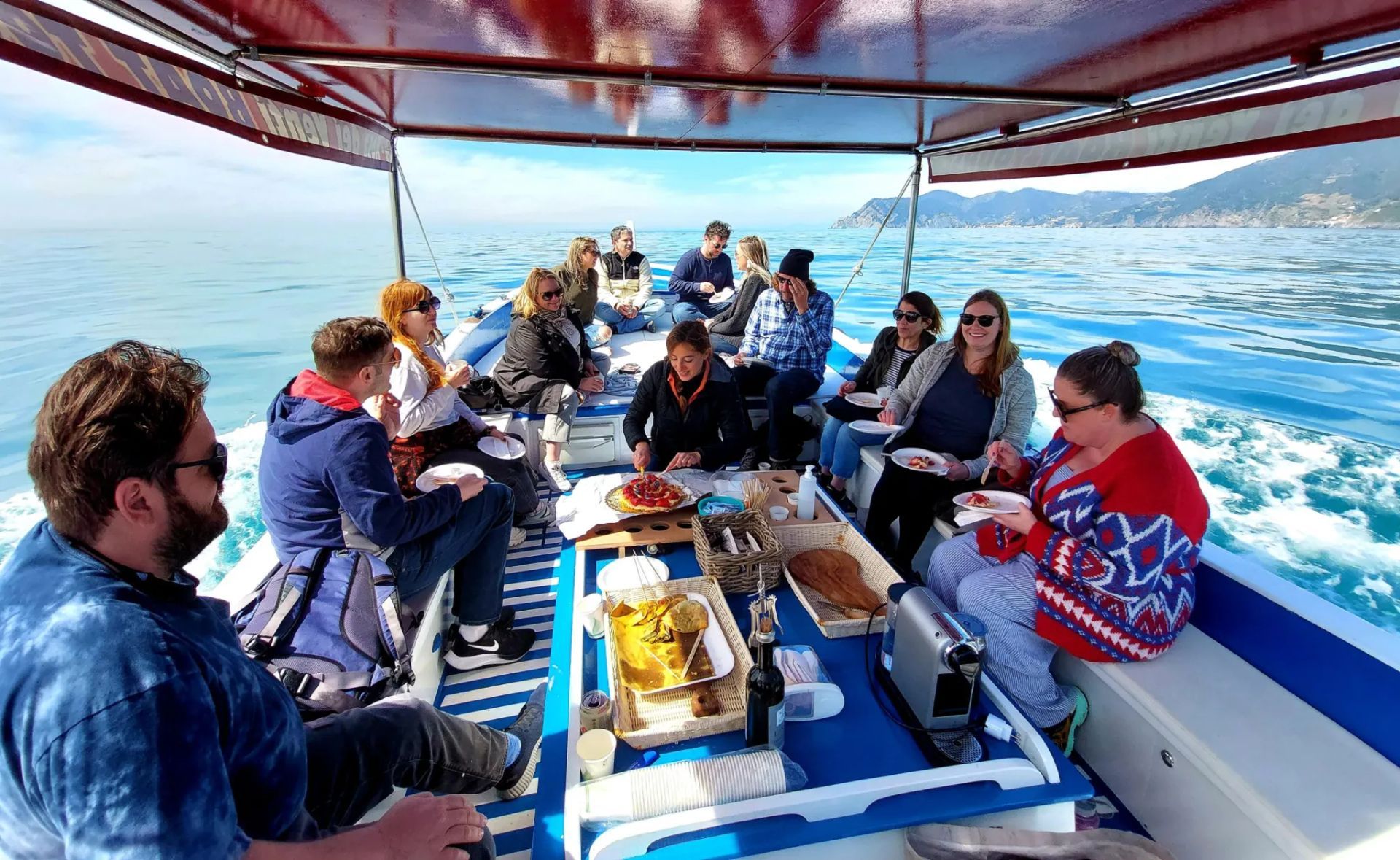 escursioni tours con brunch o aperitivo prodotti liguri e biologici da Levanto