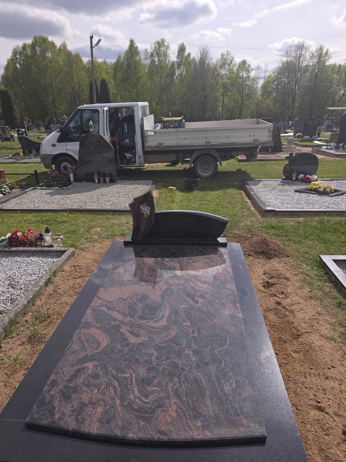 Kapaviečių įrengimo paslaugos