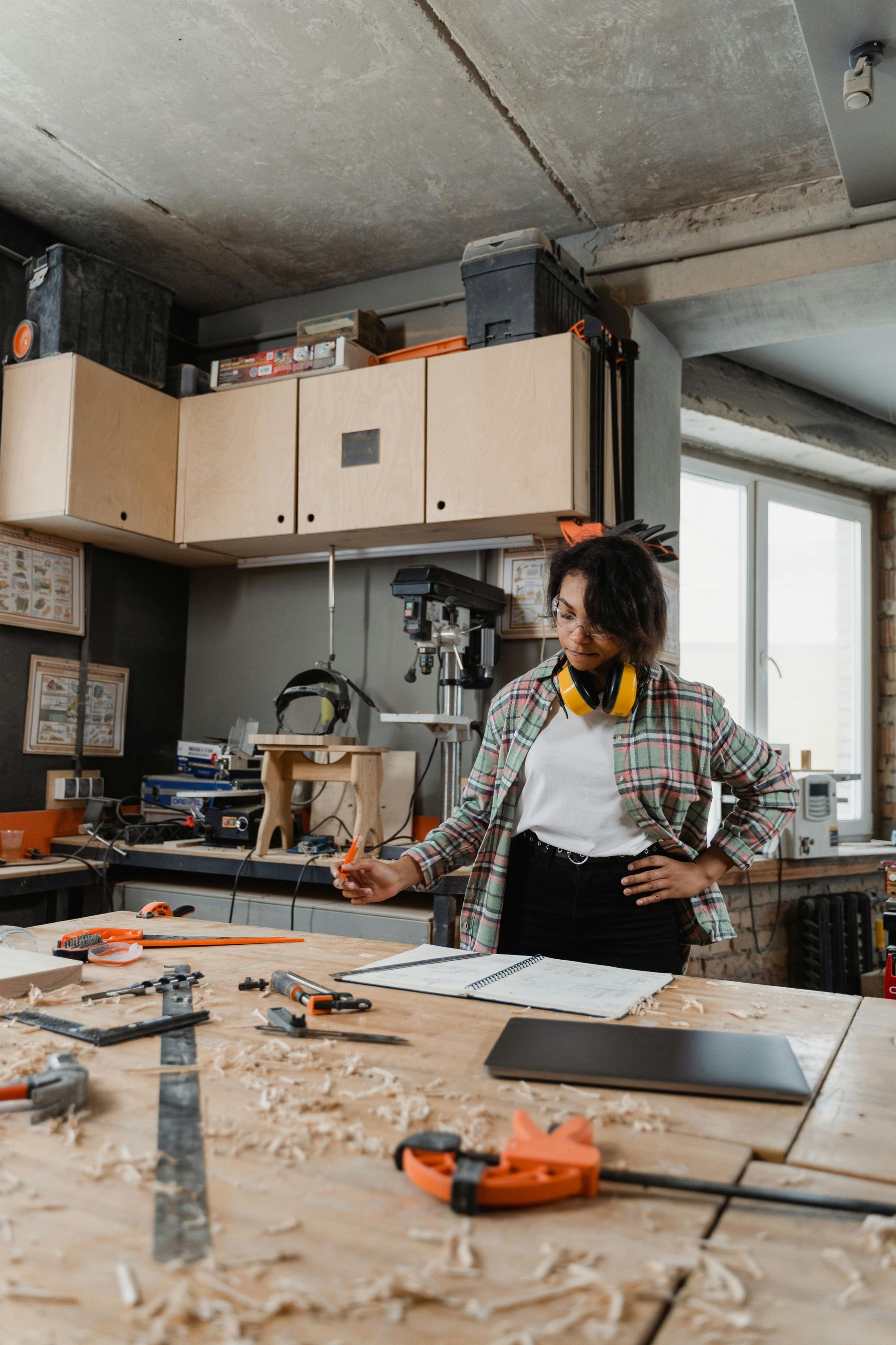 cabinet maker