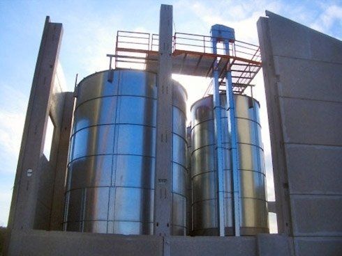 Silos in mangimificio